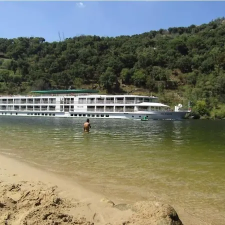 Sobredouro Villa *